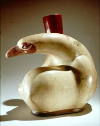 Pottery vessel of a bird, Mochica